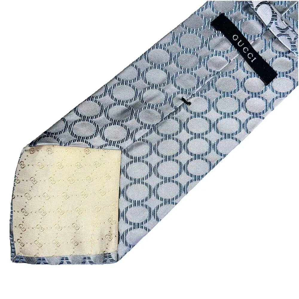 Gucci Italian Silk Tie Jacquard O’s Pattern All Over Print GG Interlocking  Logo